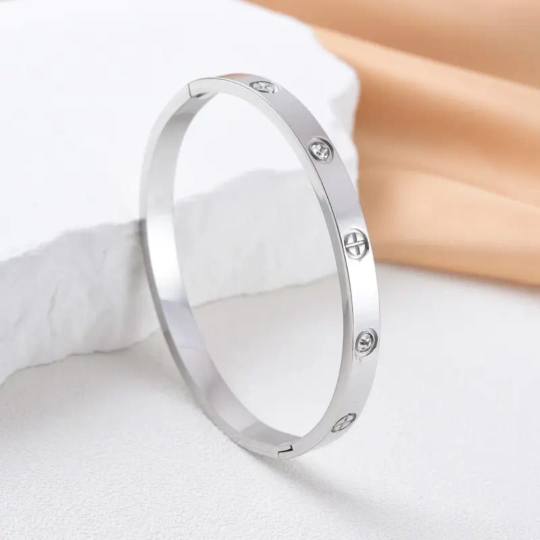 Eternal Bond Screw Bangle