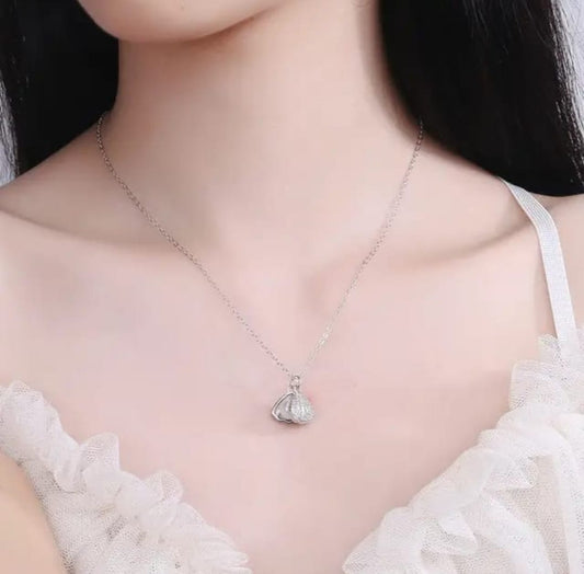 Silver Seashell Sparkle Pendant Necklace